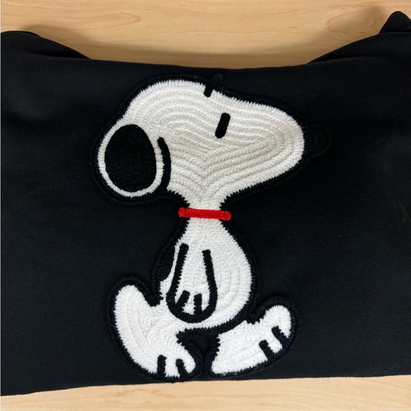 Black Snoopy Hoodie - Picture 3 of 5